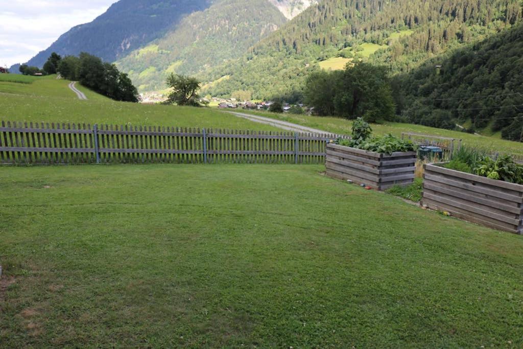 Für 5 Personen In Cumpadials, Inmitten Der Surselva Apartamento Sumvitg